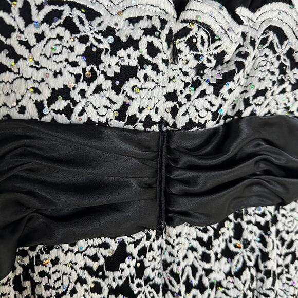 R&M Richards 2 Pcs White Black Lace-like Evening Dress + Jacket, Size 12 Petite - Picture 5 of 12